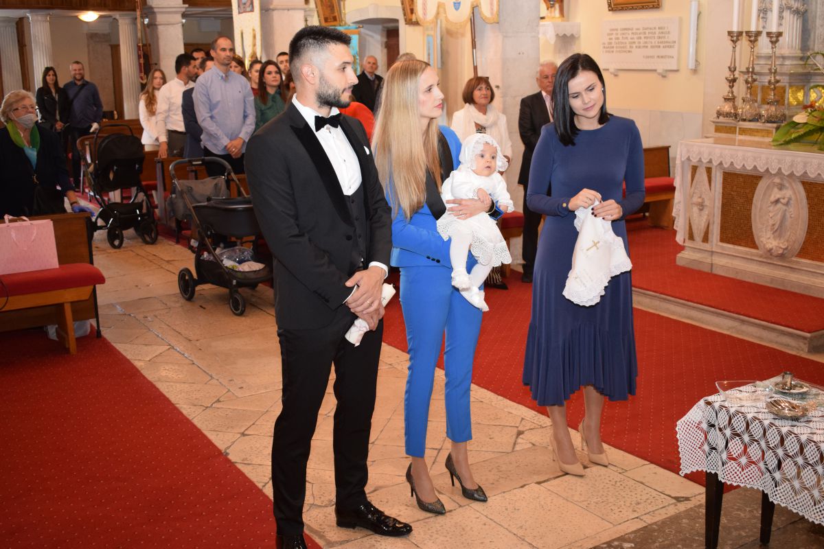 KRŠTENA LAURA PRCELA