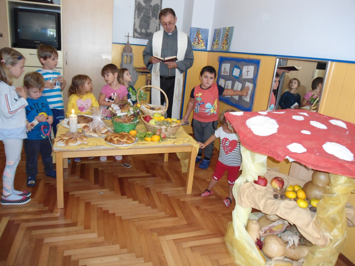 DANI KRUHA U DV BRAT SUNCE